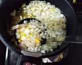 ベーコンとコーンと玉ねぎのコンソメスープ作り方2写真