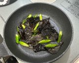 鶏肉の中華麹漬けとアスパラときくらげ炒め作り方5写真