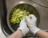 旨味凝縮！塩揉み白菜のワンパン和風パスタ作り方14写真