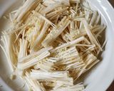 5分で作れる~えのきとカニかまのうま塩和え作り方2写真