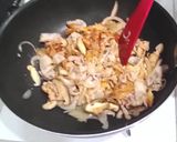 豚バラ肉と椎茸のうま辛！味噌キムチ作り方3写真