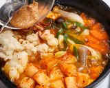 体が温まって激ウマ！ キムチモツ鍋作り方4写真