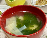 筍の甘皮とわかめのお味噌汁♪作り方4写真