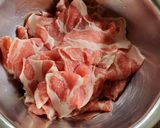 豚コマで棒餃子作り方1写真