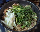 のびるの茎と豚肉の醤油麹炒め作り方6写真