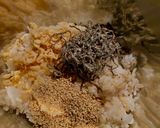 塩昆布と天かすおにぎり作り方1写真