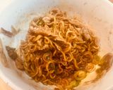 10分調理、袋麺で味噌煮込み風焼きそば作り方3写真