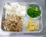 大根とごぼうのみそ汁作り方1写真