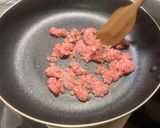 冬にぴったり！ひき肉ともやしの味噌チゲ作り方4写真