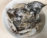 渡り蟹とトックの醤油炒め(中華料理)作り方3写真