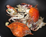 渡り蟹とトックの醤油炒め(中華料理)作り方5写真