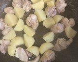 鶏モモ肉とじゃがいもの甘辛炒め作り方3写真