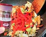 【鶏なんこつとキャベツのスパイシー炒め】作り方7写真