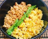☆節約かさまし鶏そぼろ豆腐丼☆作り方5写真