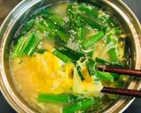 簡単・ネギとニラと卵のお味噌汁作り方3写真