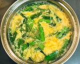簡単・ネギとニラと卵のお味噌汁作り方4写真