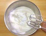 超簡単☆苺のレアチーズロールケーキ♪♪♪作り方4写真