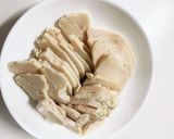 一度で2品完成！簡単チキンスープとサラダ作り方4写真