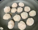 ふわふわやわらかい鶏肉団子の照り焼き作り方4写真