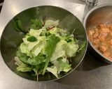 レタスとサーモンのサラダ丼作り方2写真