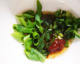 レンジで簡単！ニラ、鰹節で豆腐のおつまみ作り方3写真