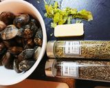 スパイスたっぷりアサリのワイン蒸し作り方1写真