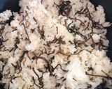玉ねぎと塩昆布だけ！簡単混ぜご飯♡作り方4写真