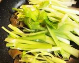 ストレス軽減に♪セロリとザーサイの炒め作り方5写真