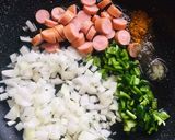 失敗卵もお手伝い★からのケチャップご飯作り方1写真
