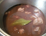デミ缶で簡単♪牛肉ときのこの赤ワイン煮作り方3写真
