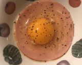 簡単!レンジでハムエッグ作り方1写真