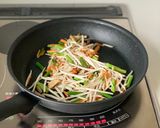モチシャキ【豚と五目野菜の焼きそば】作り方6写真
