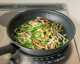 モチシャキ【豚と五目野菜の焼きそば】作り方7写真