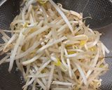韓国のり☆もやし☆わかめのお味噌汁作り方1写真