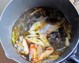 餃子の皮の味噌スープ作り方3写真