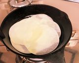 #手作りピザ (^^)餃子の皮(^^)作り方2写真