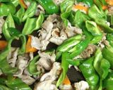 万願寺とうがらしと豚肉のみそ炒め作り方2写真