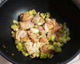 簡単時短☆鶏ムネ肉とセロリのトマト煮込み作り方5写真