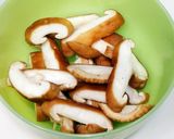 ふとしいたけの味噌汁(合わせ味噌)作り方2写真