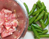 豚肉とししとうのオイスターごま酢炒め作り方1写真