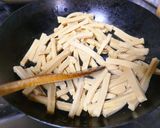 高野豆腐のチンジャオロース風炒め作り方2写真