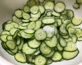 白きくらげとワカメときゅうりの酢の物作り方1写真