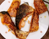 鮭ハラス切り落とし焼きと白ご飯作り方4写真