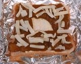 余ったカレーで、温玉カレートースト！作り方2写真