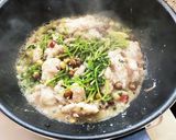 簡単ヘルシー☆アブラカレイと豆苗の蒸炒め作り方5写真