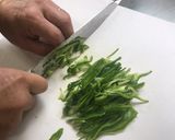 材料２つ、ピーマンと玉ねぎの簡単サラダ作り方1写真