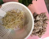 豚しゃぶ用肉のキムマヨ和え作り方2写真