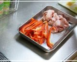 子供も大好き！パプリカの甘辛焼きそば作り方1写真