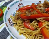 子供も大好き！パプリカの甘辛焼きそば作り方6写真