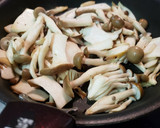野菜高騰レシピ！きのこのオイスター炒め作り方2写真